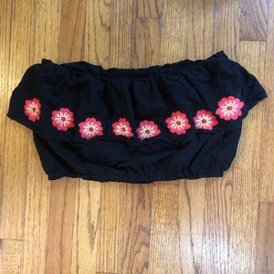 Cute embroidered crop top